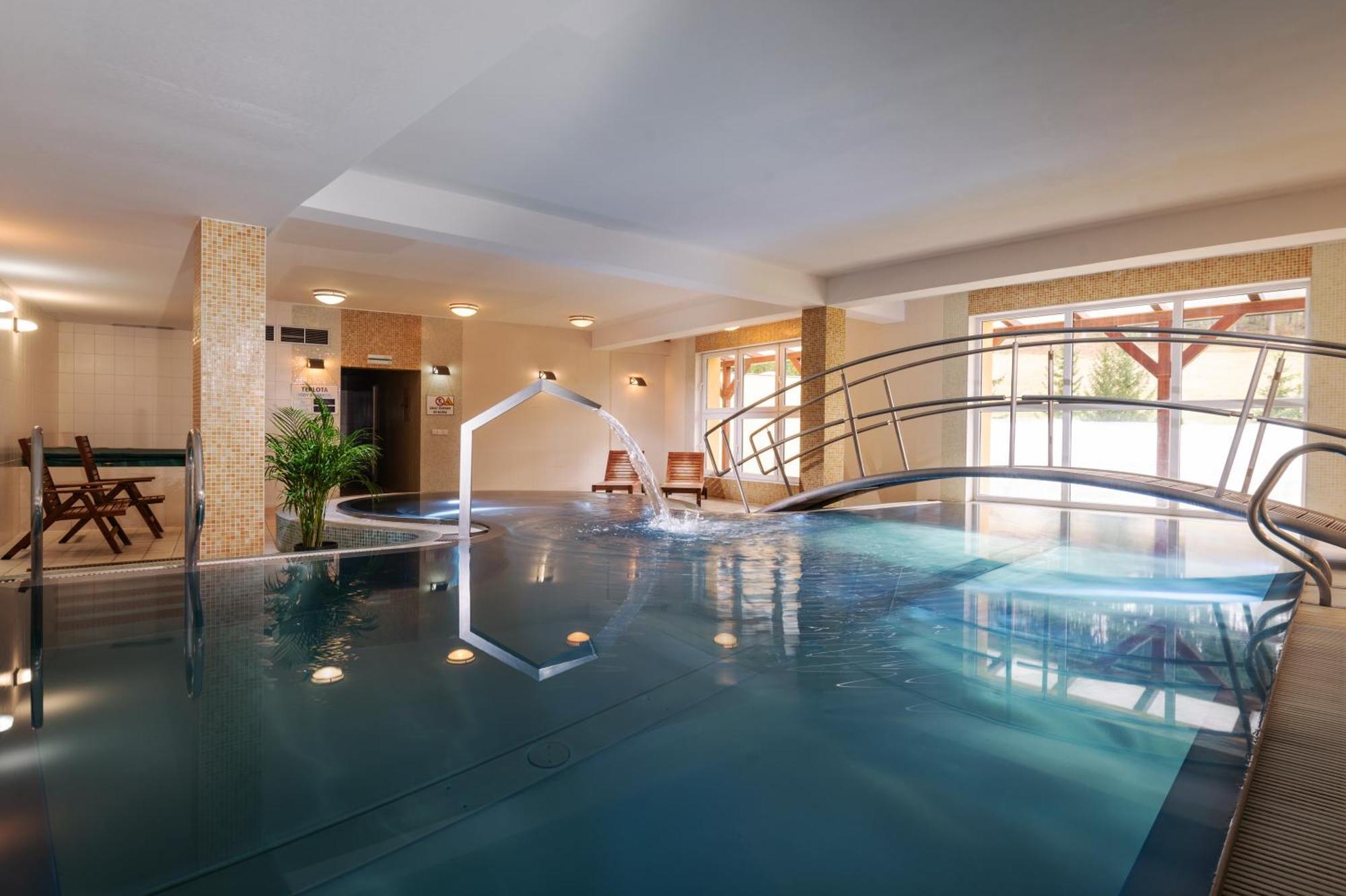 Horsky Hotel Remata Raztocno Екстер'єр фото