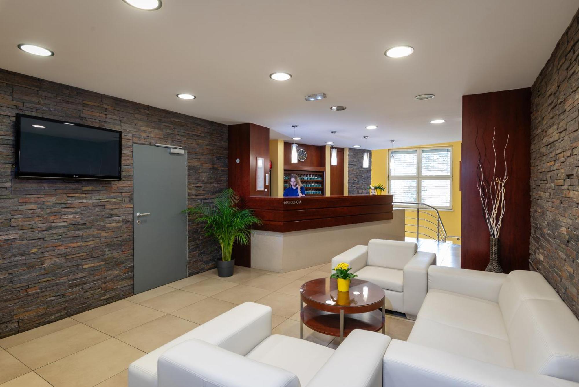 Horsky Hotel Remata Raztocno Екстер'єр фото