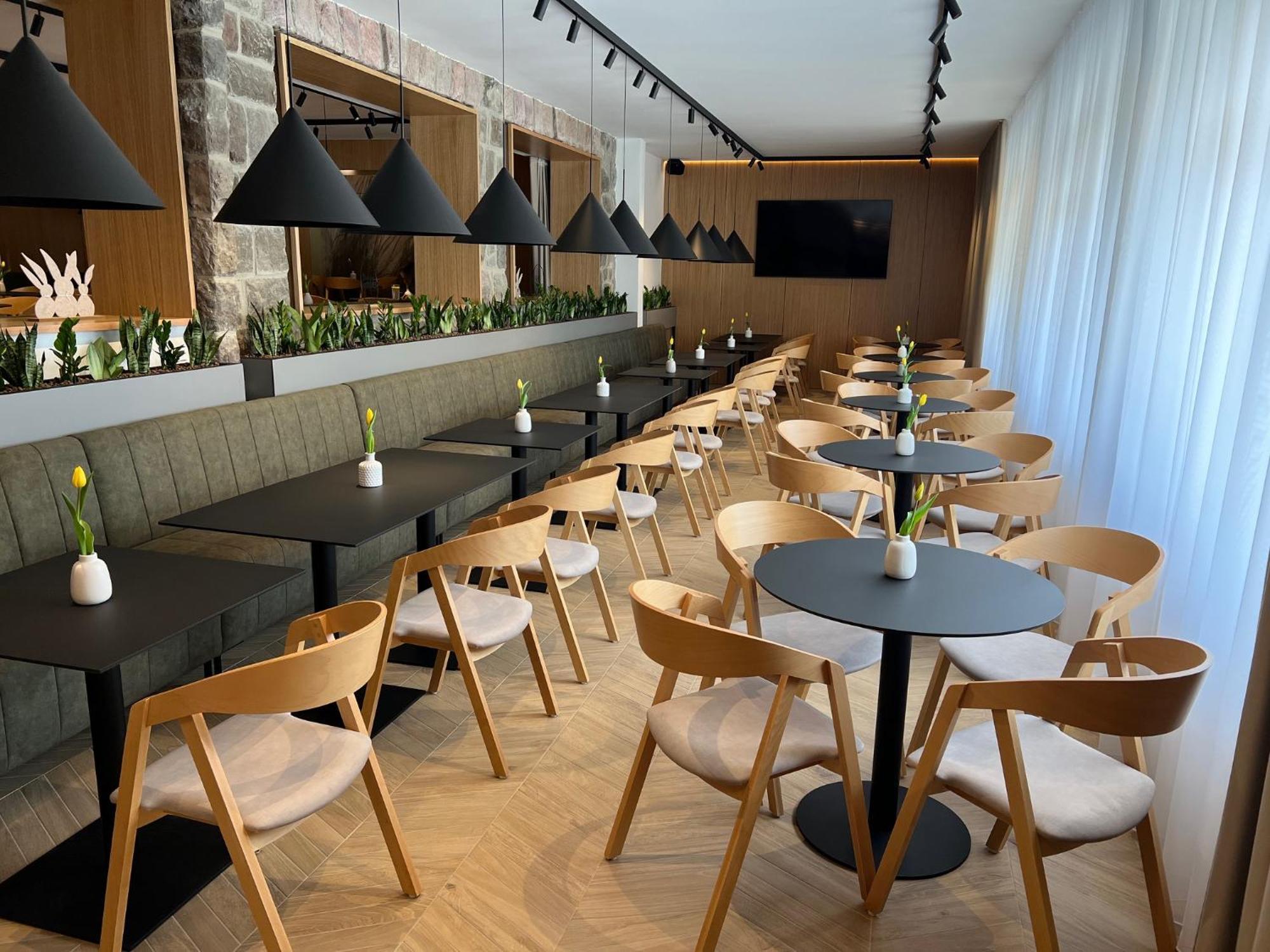 Horsky Hotel Remata Raztocno Екстер'єр фото