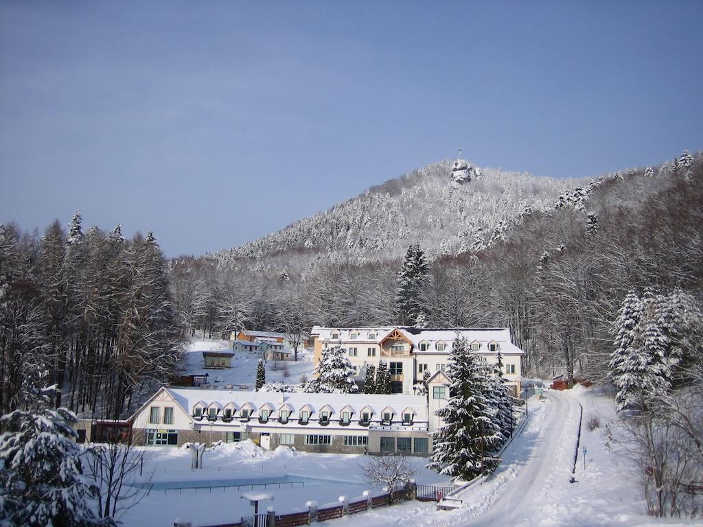 Horsky Hotel Remata Raztocno Екстер'єр фото